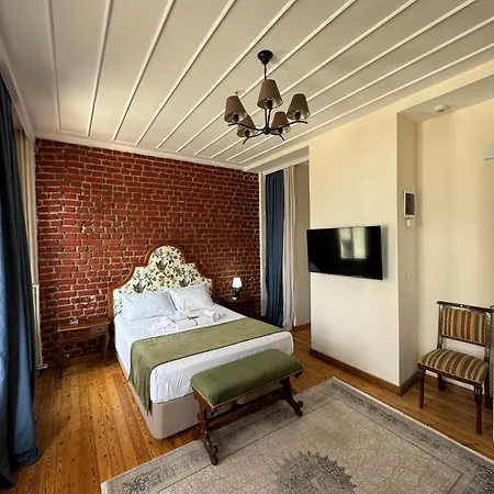 Levant De Luxe Fogadó