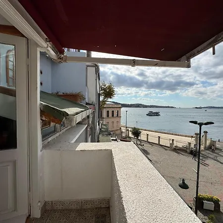 Levant De Luxe Estalagem