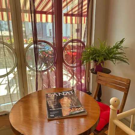 Värdshus Levant De Luxe *