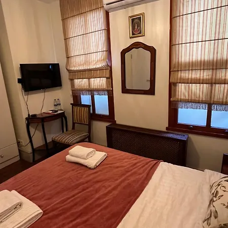 Levant De Luxe Zajazd *