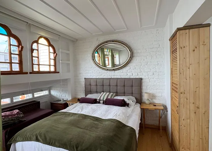 Värdshus Levant De Luxe *