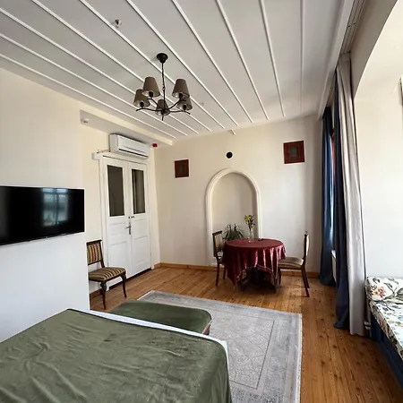 Levant De Luxe Πανδοχείο *